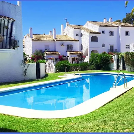 El Paraiso Golf Y Playa Apartment *